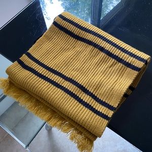 Harry Potter Hufflepuff Scarf - Universal Studios Official Merchandise